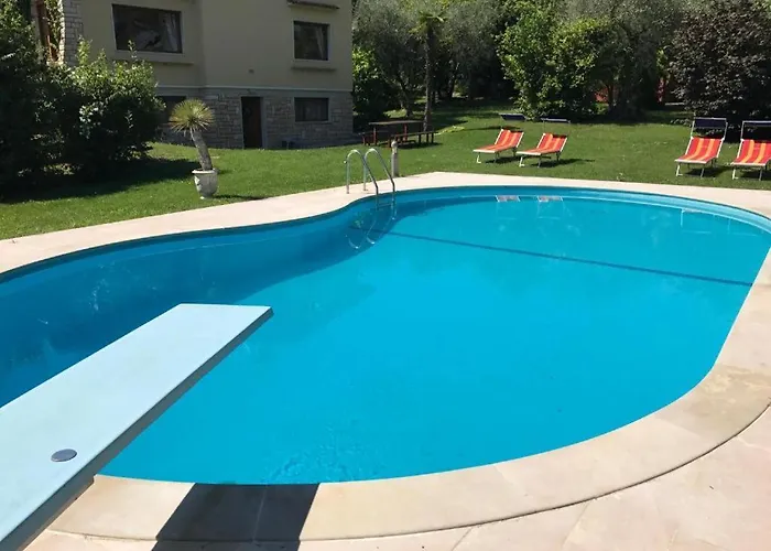 Welcome Traveller Leda