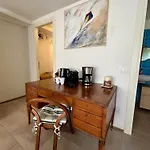 Welcome Traveller Leda גארדה