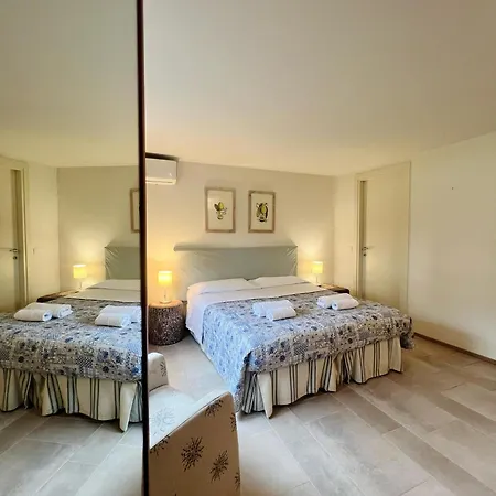 Welcome Traveller Leda